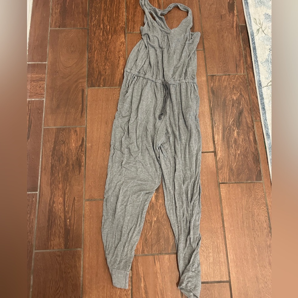 Aerie size M stretchy soft gray lounge jumpsuit